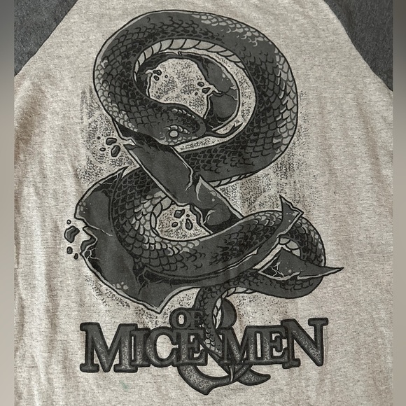 Of Mice & Men Grey and White Raglan Shirt - Size Men’s Medium - Picture 3 of 4